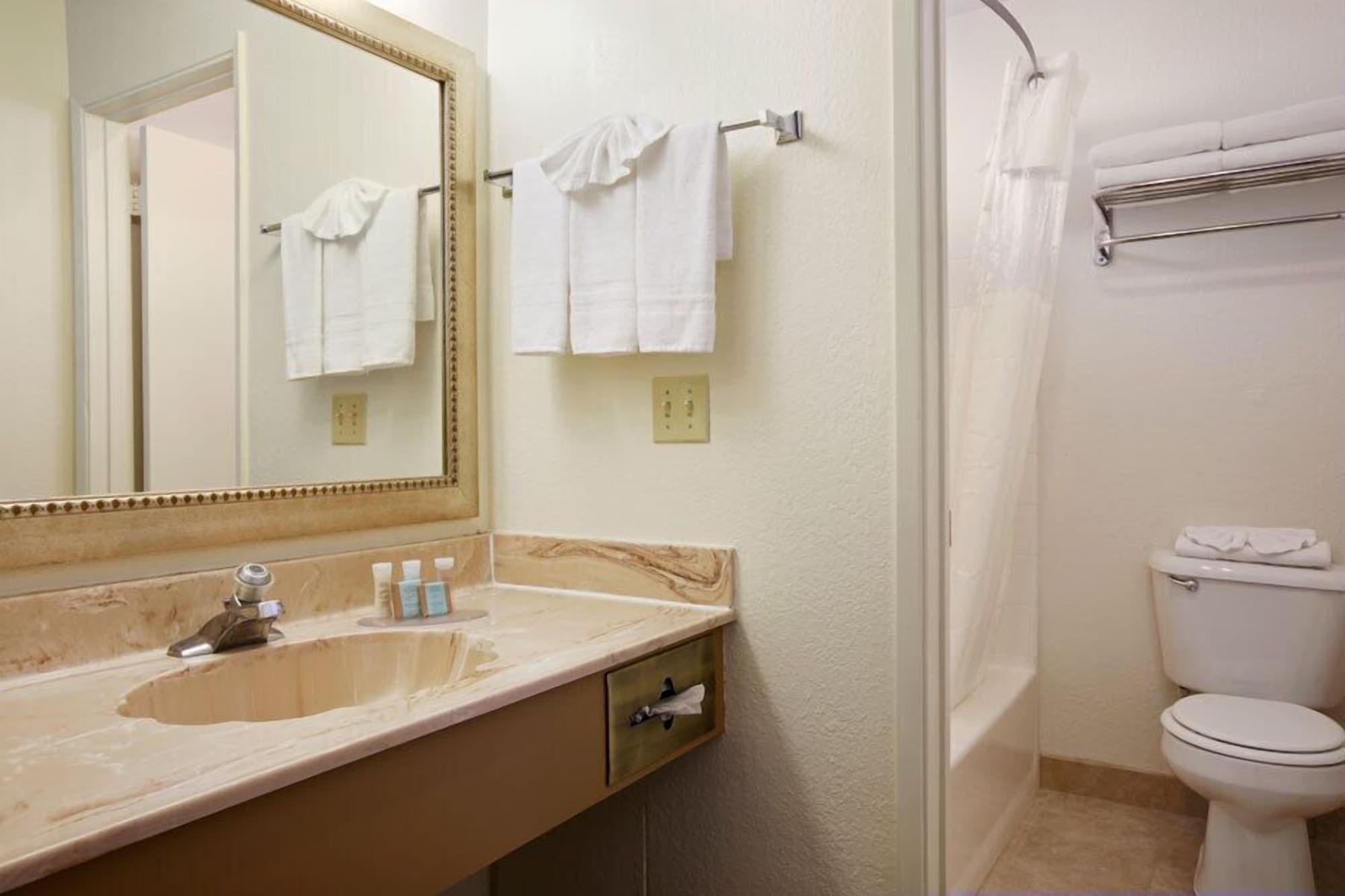 Travelodge Inn & Suites By Wyndham Yucca Valley/Joshua Tree Rom bilde