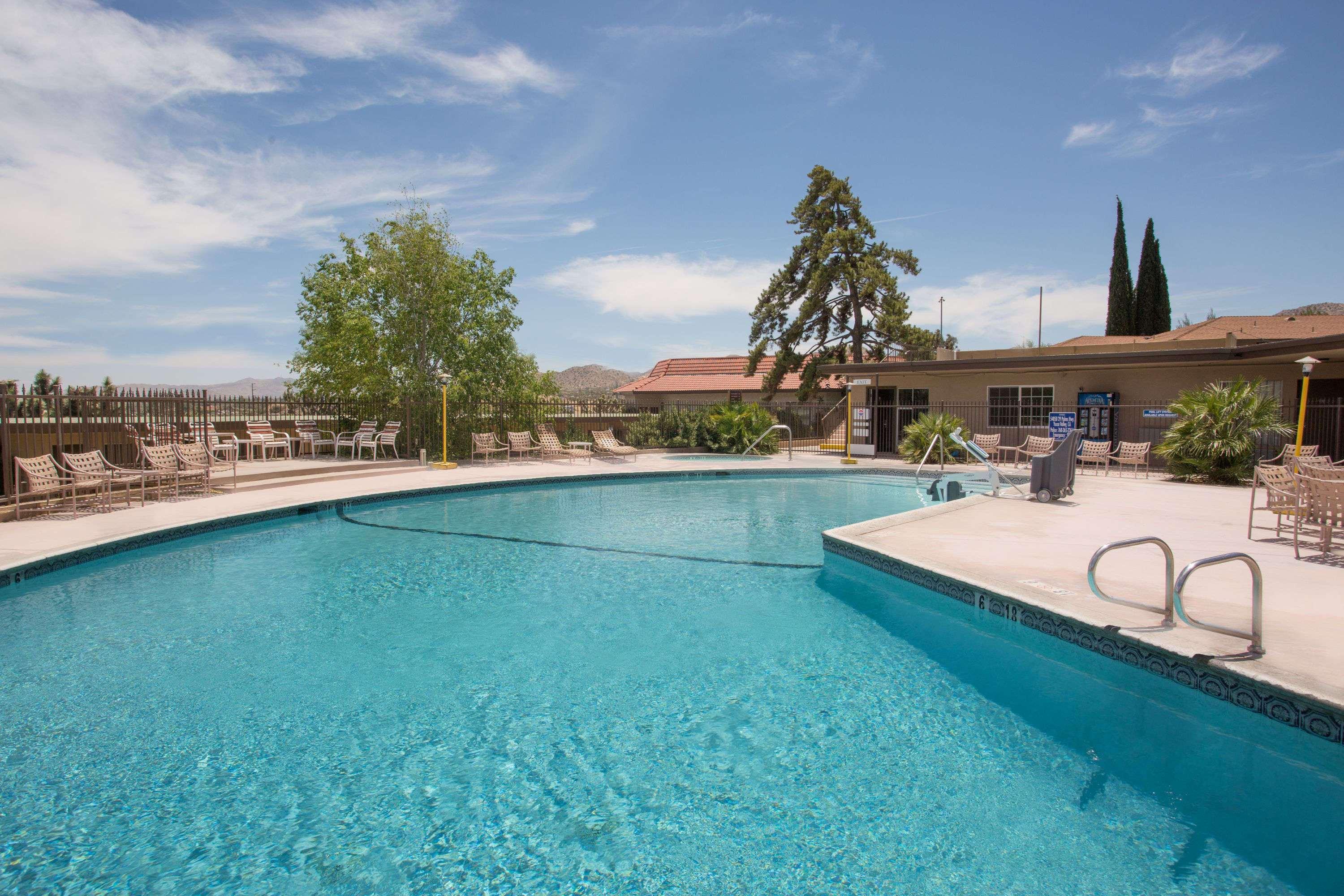 Travelodge Inn & Suites By Wyndham Yucca Valley/Joshua Tree Eksteriør bilde